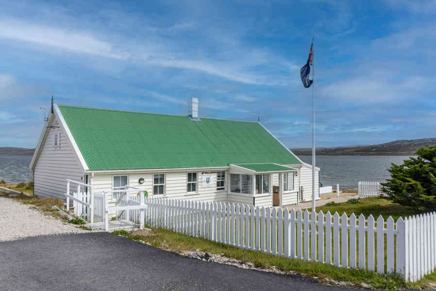 Islas Falkland o Malvinas 043 - Port Stanley.jpg